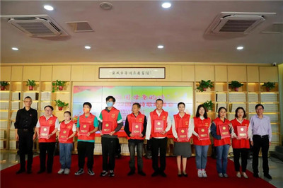 鹽城市亭湖區2022國慶詩歌朗誦會圓滿落幕，以詩傳情共慶華誕