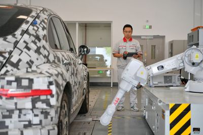 新能源汽車(chē)科技創(chuàng)新基地在天津啟用 驅(qū)動(dòng)未來(lái)出行的測(cè)試新篇章
